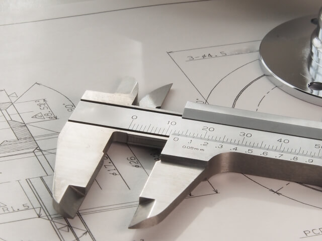 正確な穴あけ加工を依頼するための図面の渡し方