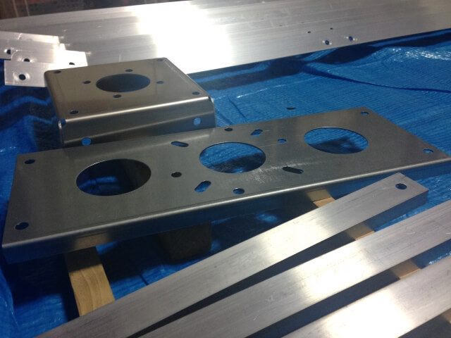 ステンレスの特性を踏まえた長尺加工の課題とは