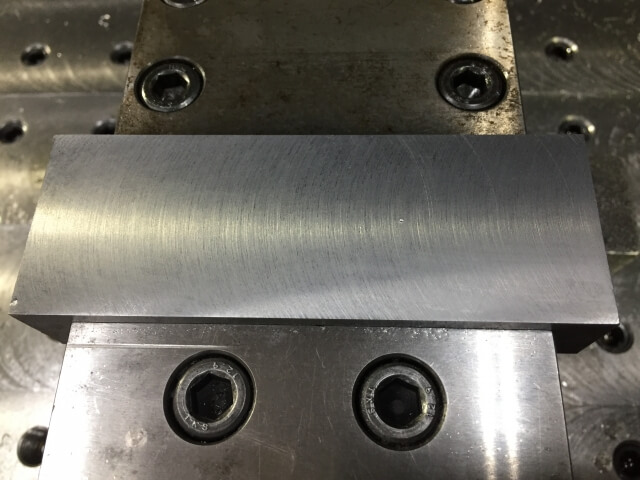 フライス加工とは｜基本的な仕組みと特徴